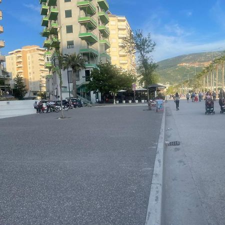Lea Apartments Vlorë Esterno foto