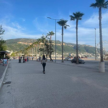 Lea Apartments Vlorë Esterno foto
