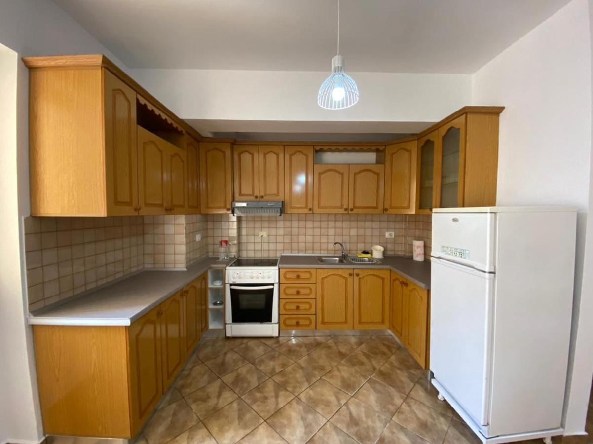 Lea Apartments Vlorë Esterno foto